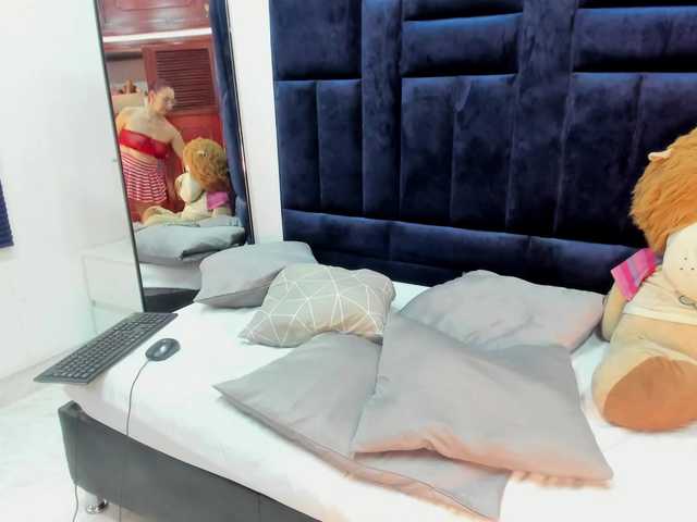 Nayasex's BongaCams show and profile