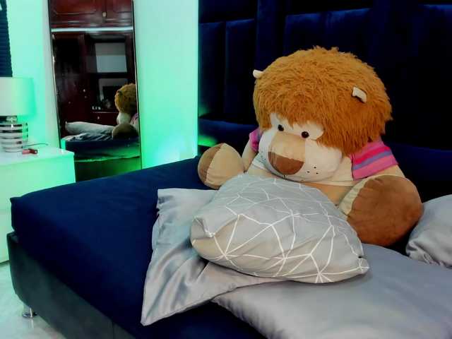 Nayasex live cam on BongaCams