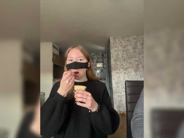 SUN-MOON's BongaCams show and profile