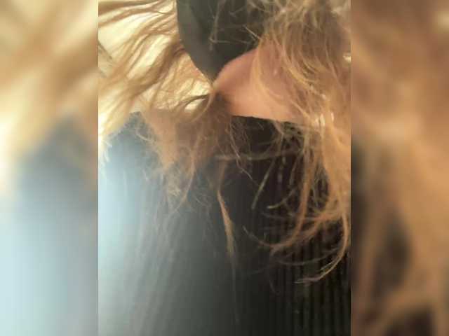 SUN-MOON's BongaCams show and profile