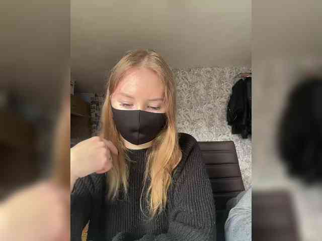 Sun-Moon Live Webcam on BongaCams