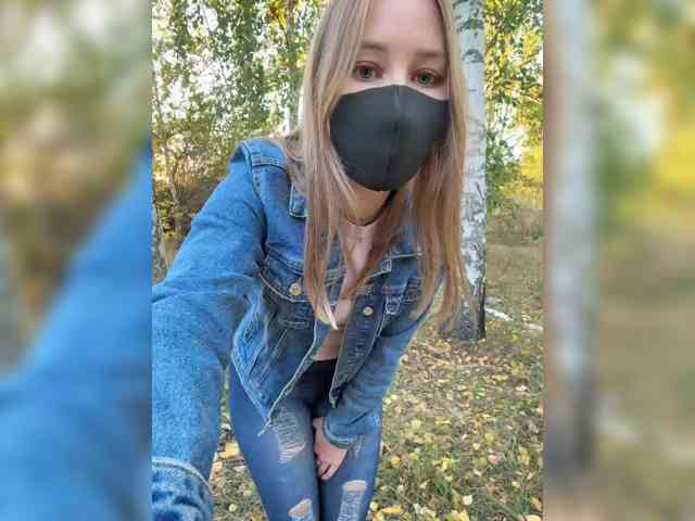 Sun-Moon Live Webcam on BongaCams