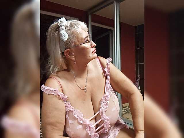 Jemma-Cori live cam on BongaCams