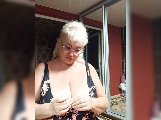 Jemma-Cori live cam on BongaCams