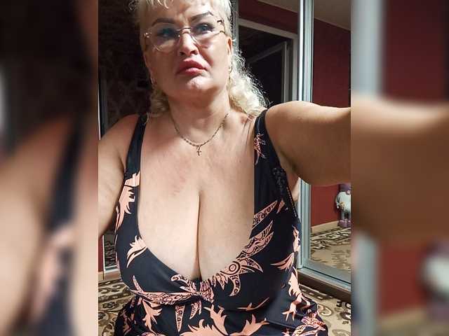 Jemma-Cori live cam on BongaCams