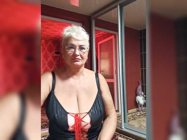 Sex chat gratuit in direct cu Jemma-Cori pe BongaCams