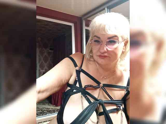 Dieses Model ist jetzt live. Jemma-Cori