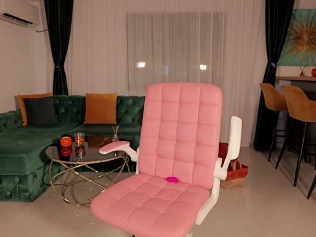 alisonitaaa live cam on BongaCams