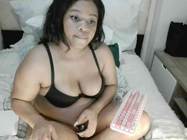 thiquekitten webcam