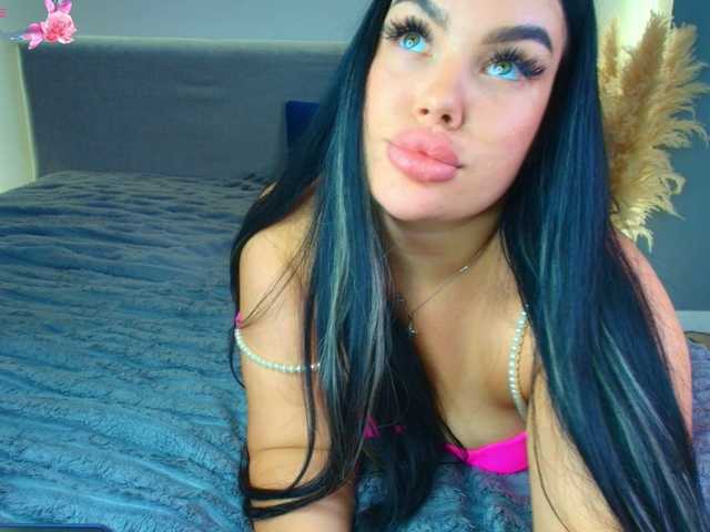 katerine-Monroe live cam on BongaCams