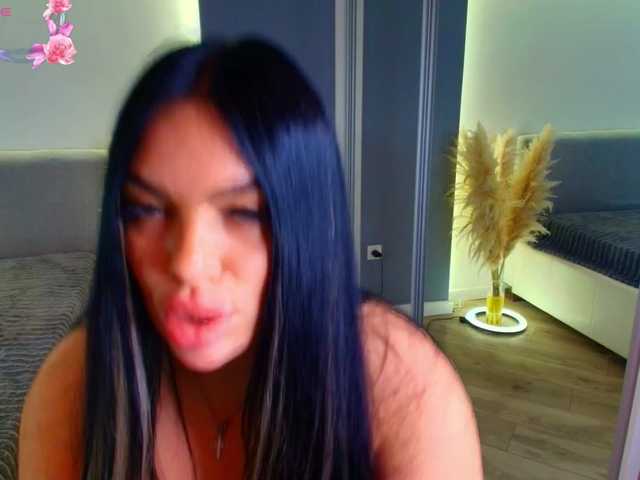 katerine-Monroe live cam on BongaCams