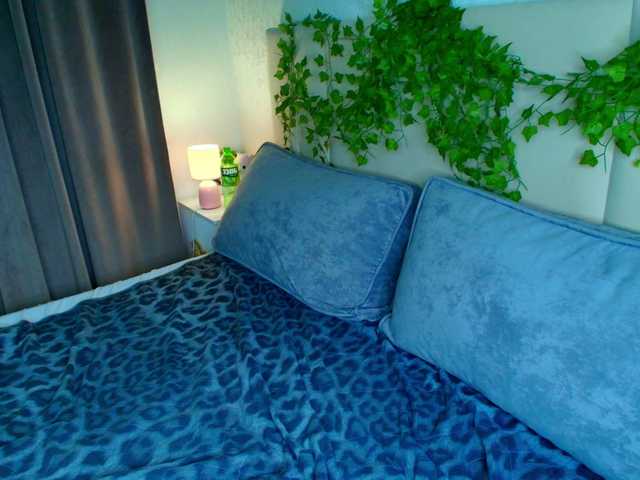 katerine-Monroe live cam on BongaCams