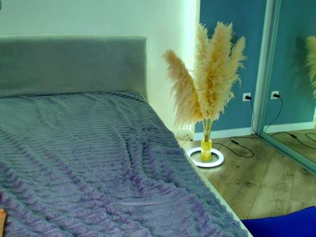 katerine-Monroe live cam on BongaCams