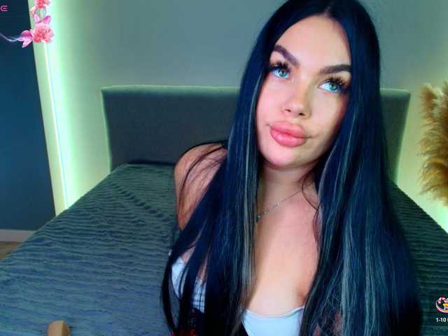 katerine-Monroe live cam on BongaCams