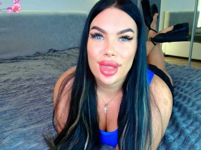 katerine-Monroe live cam on BongaCams