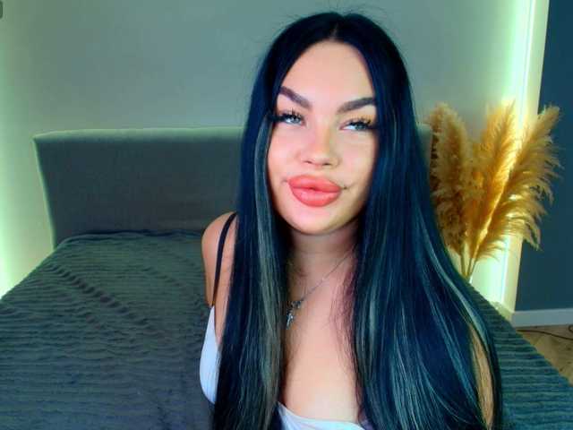 katerine-Monroe live cam on BongaCams