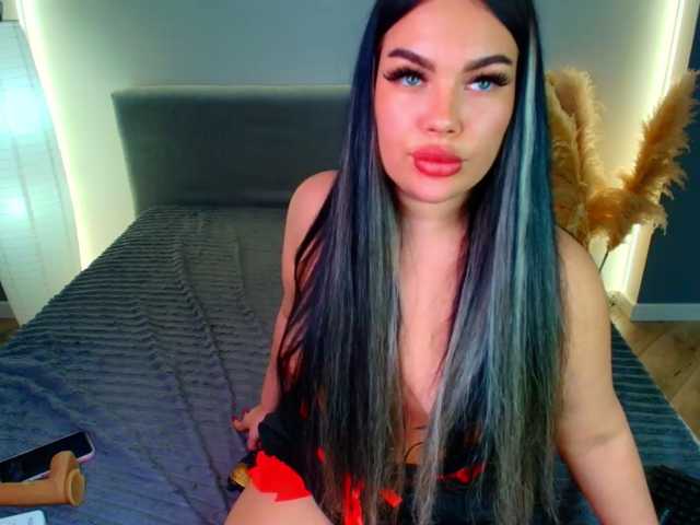 katerine-Monroe live cam on BongaCams