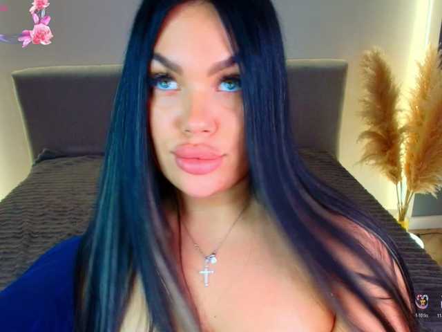 katerine-Monroe live cam on BongaCams