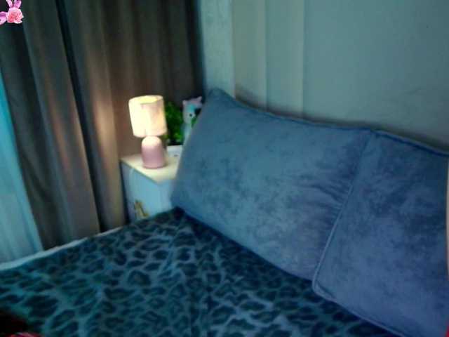 le modèle katerine-Monroe est en webcam porno dans un show sur le site bongacams, il possède les tags suivants: White/Caucasian,Brunette,Shaved