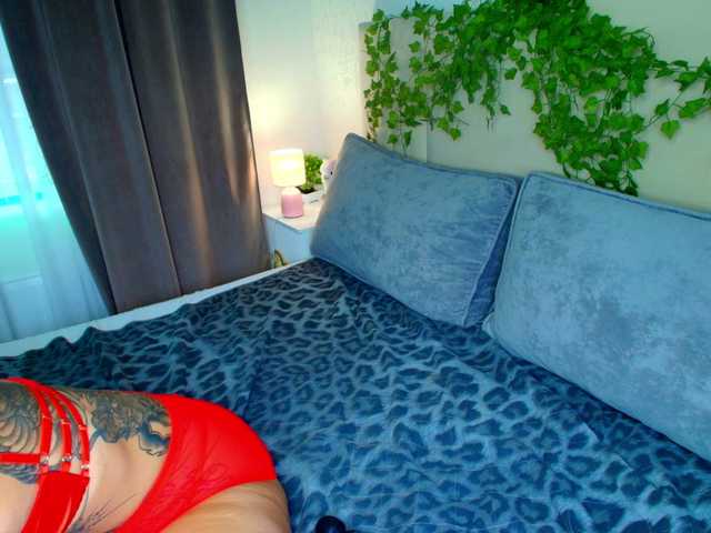 katerine-Monroe live cam on BongaCams