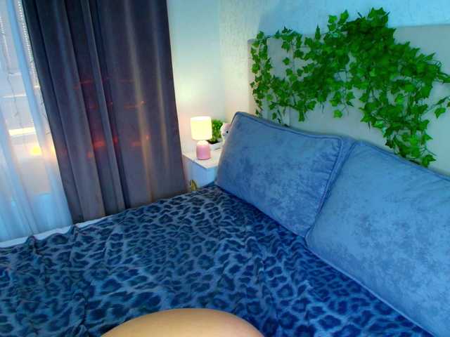 katerine-Monroe live cam on BongaCams