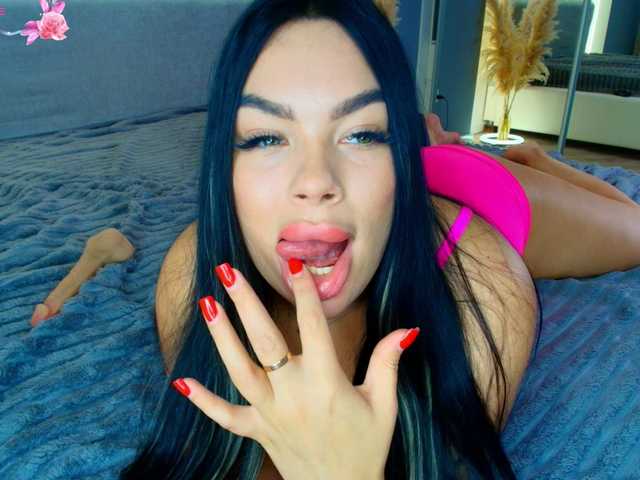 katerine-Monroe live cam on BongaCams