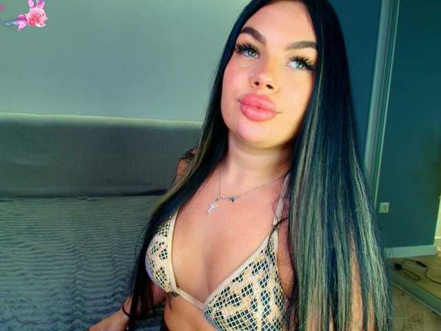 katerine-Monroe live cam on BongaCams