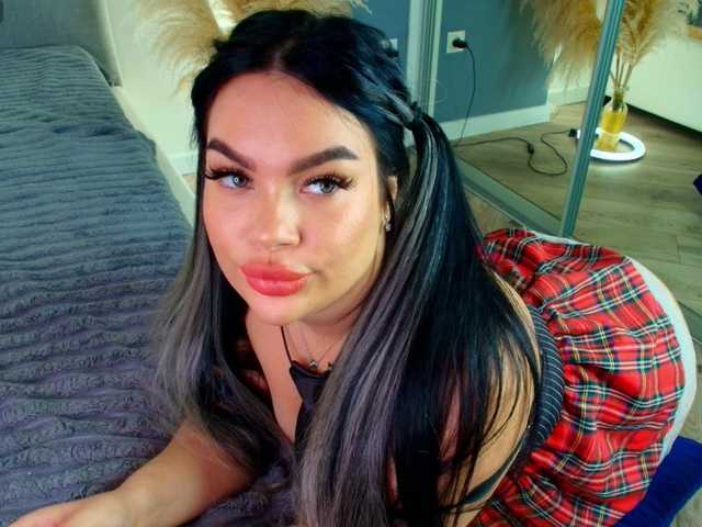 katerine-Monroe live cam on BongaCams