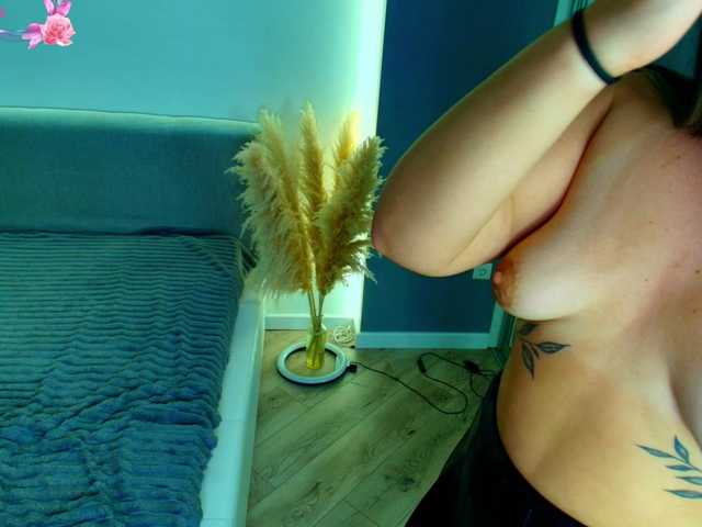katerine-Monroe live cam on BongaCams