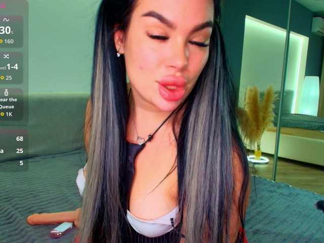 katerine-Monroe live cam on BongaCams