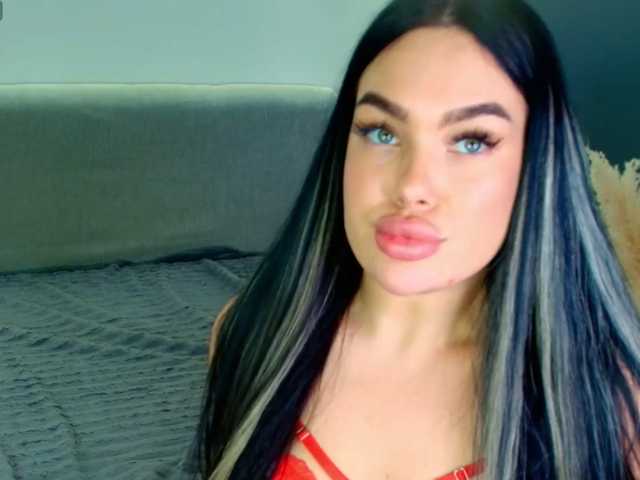 katerine-Monroe live cam on BongaCams