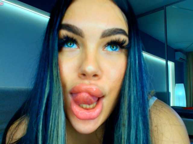 katerine-Monroe live cam on BongaCams