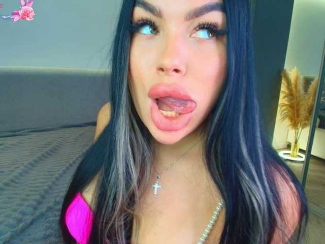katerine-Monroe live cam on BongaCams