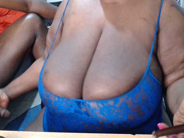 bigboobscoupls