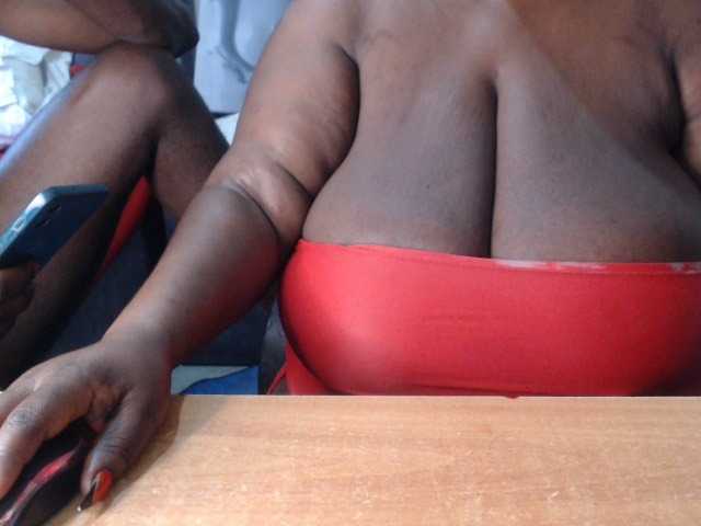 bigboobscoupls