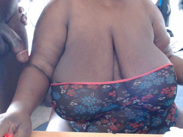 bigboobscoupls
