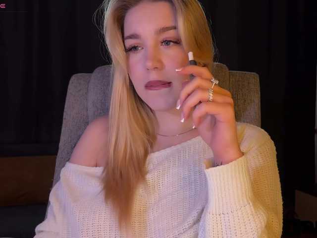 maksisisia's BongaCams show and profile