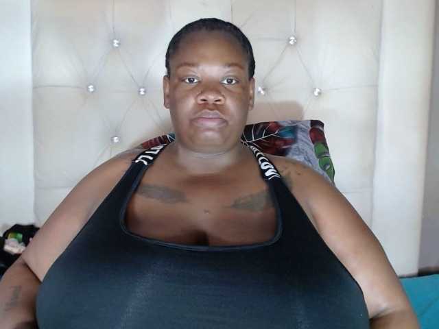 Vibecandy233 live webcam show