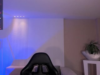 MayaMoretti Porn Show