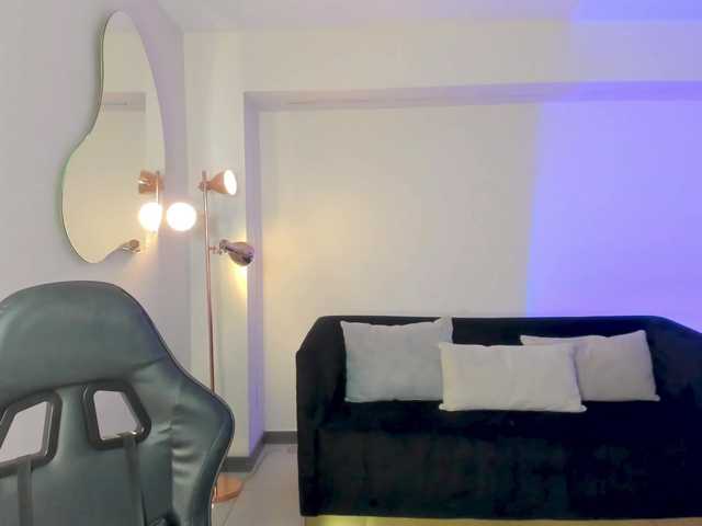 MayaMoretti live cam on BongaCams