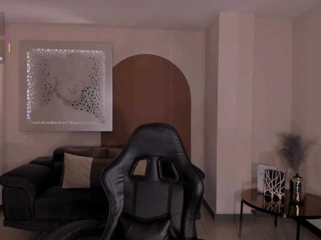 MayaMoretti live webcam show