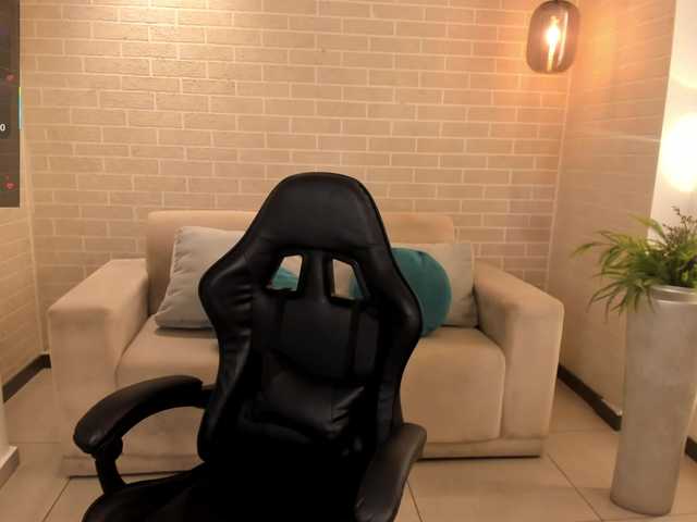 MayaMoretti live cam on BongaCams