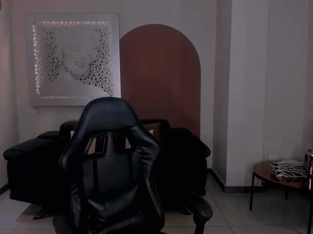 MayaMoretti live cam on BongaCams