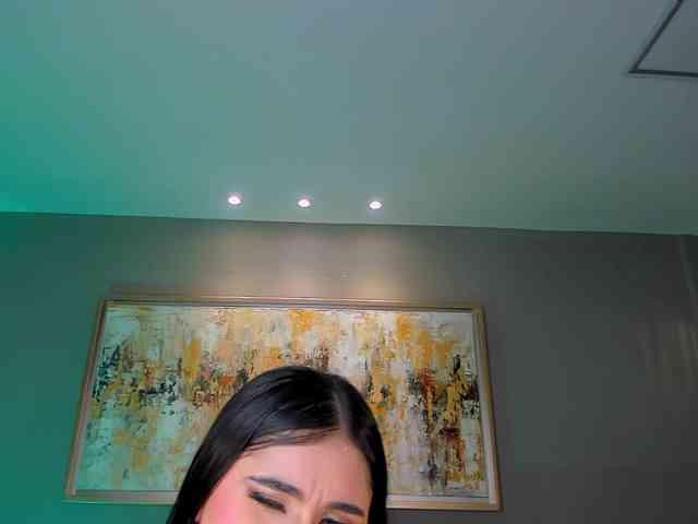 MayaMoretti webcam