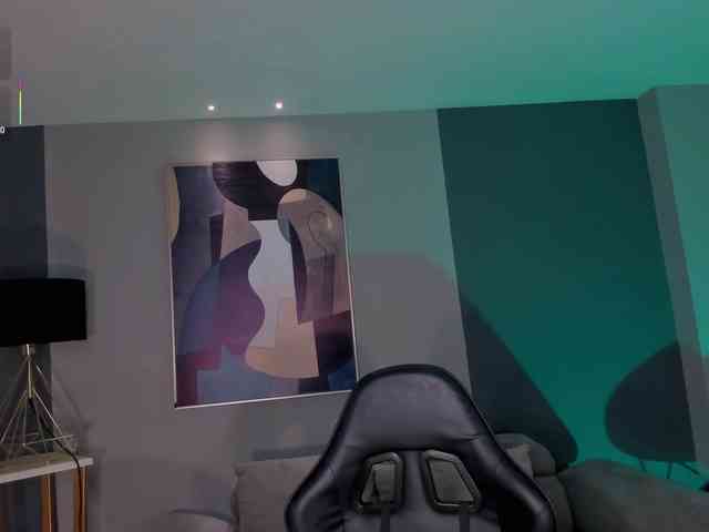 MayaMoretti webcam
