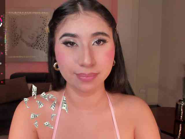 MayaMoretti webcam