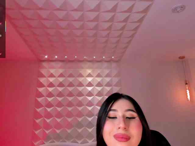 MayaMoretti webcam
