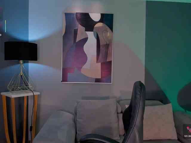 MayaMoretti webcam