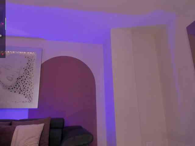 MayaMoretti webcam