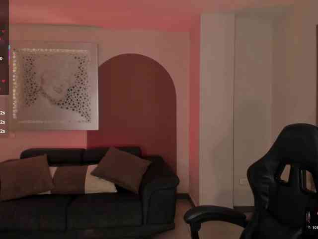 MayaMoretti webcam